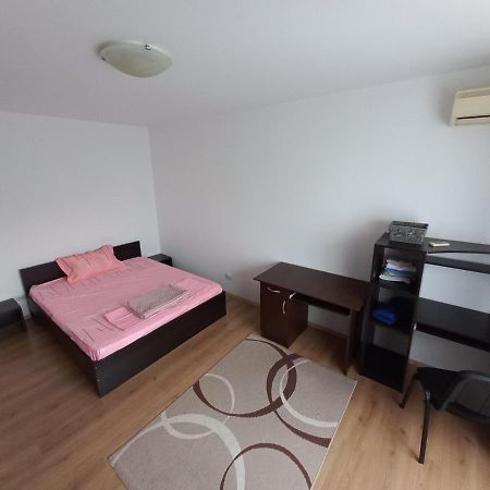 Studio Gorjului Bukarest Kültér fotó